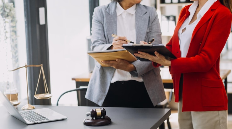 Legal documentation and counsel